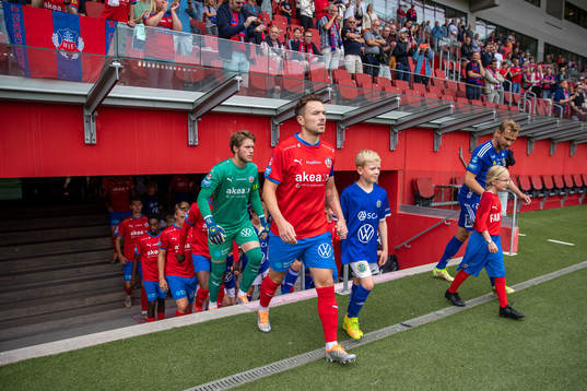 Helsingborgs Viljormur Davidsen och GIF Sundsvalls Pontus Engblom