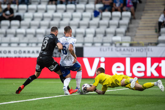 IFK Göteborgs Marcus Berg och IFK Norrköpings Linus