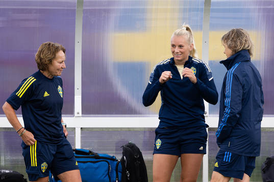 Stina Blackstenius of the Swedish women's national football team at a training session