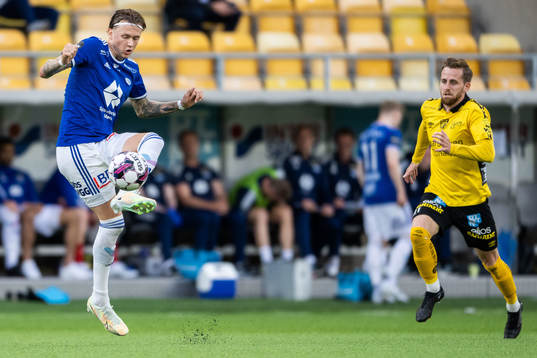 Birk Risa of Molde and Rasmus Alm of Elfsborg