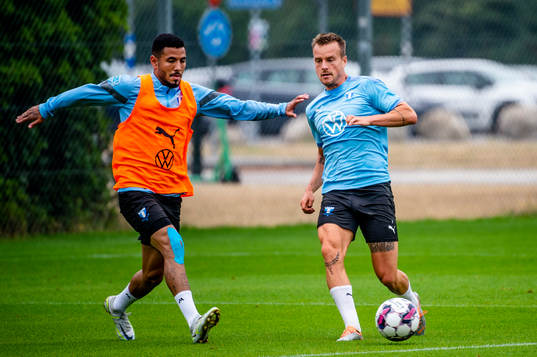 Sergio Pena mot Eric Larsson