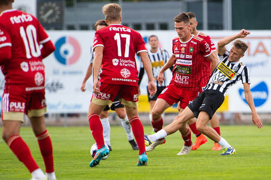 Skövdes Villiam Granath och Landskronas Melker Heier