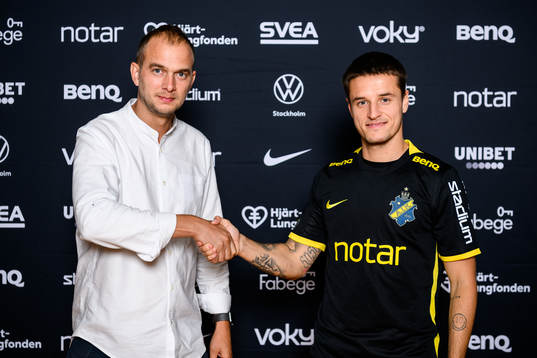 s sportchef Henrik Jurelius och Vincent Thill poserar för ett porträtt den 5 augusti 2022 i Stockholm. 