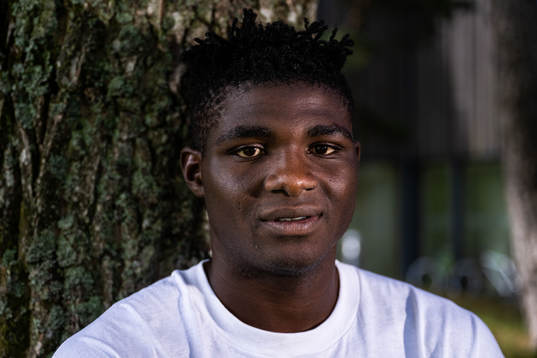 IFK Göteborgs Saidu Salisu poserar för ett porträtt