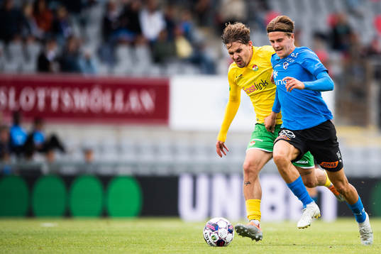 Dalkurds Stefan Wolf och Halmstads Erik Ahlstrand