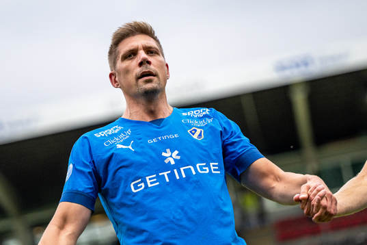 Halmstads Mikael Boman jublar