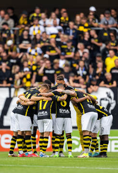 s spelare under fotbollsmatchen i Allsvenskan mellan Kalmar och AIK den 7 augusti 2022 i Kalmar. 