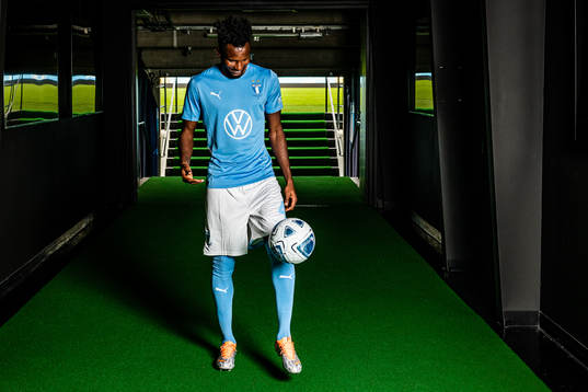 Emmanuel Lomotey presenteras som ny spelare