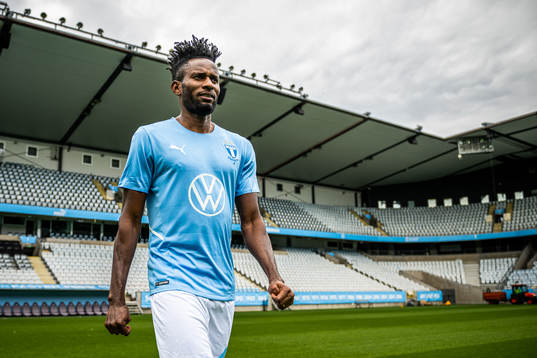 Emmanuel Lomotey presenteras som ny spelare
