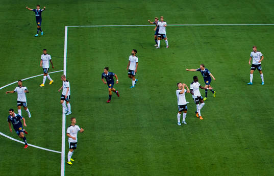 Örgrytes Anel Rashkaj jublar