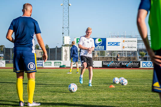 Ängelholms assisterande tränare Mattias Adelstam