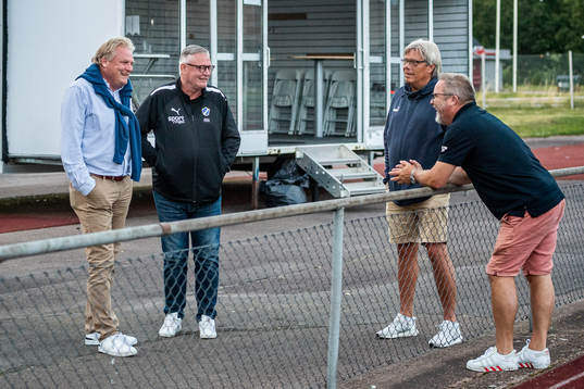 Jörgen Lennartsson, Robert Nordström, Pelle Olsson och Ängelholms tränare Roar Hansen