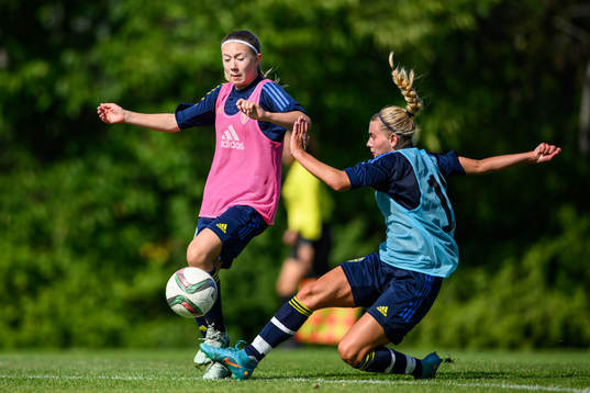 Medea Wignell och Isabelle Axelsson
