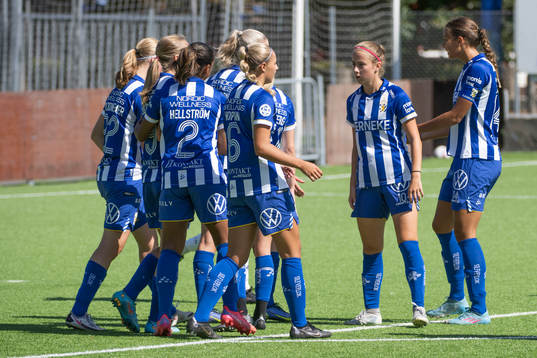 IFK Göteborgs spelare jublar