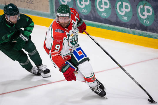 Färjestads Axel Bergqvist  och Frölundas Jan Mursak