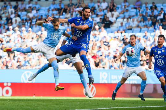 Malmö FFs Veljko Birmancevic och Sundsvalls Forrest Lasso