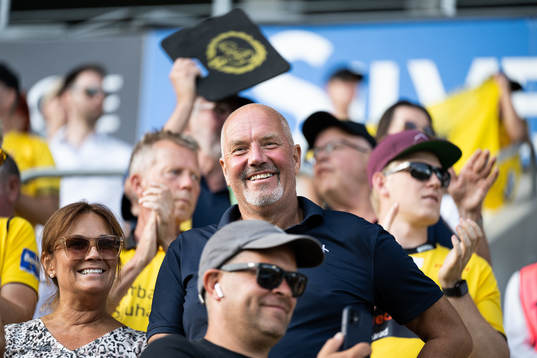 Elfsborgs förre målvaktstränare Gert Hansen på läktaren