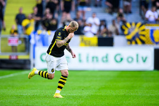 AIKs John Guidetti byts in