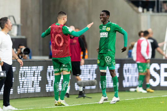 Hammarbys Bubacarr Trawally jublar