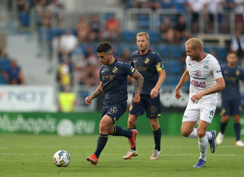Nicolas Stefanelli of AIK and Vlastimil Danicek of Slovacko