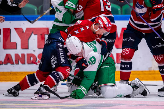 Helsinfors Mico Luoto och Rögles Anton Bengtsson