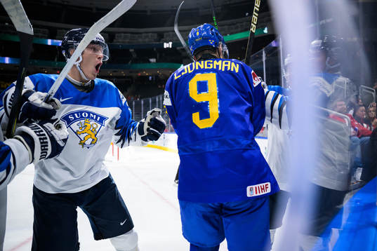 Aatu Räty of Finland and Daniel Ljungman of Sweden