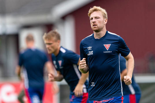 Tvååkers Johan Lassagård före fotbollsmatchen i Ettan södra mellan Tvååker och Vänersborg den 19 augusti 2022 i Tvååker. 