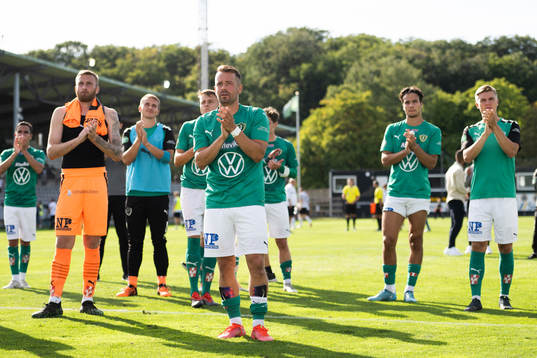 Jönköpings Fredric Fendrich tackar publiken