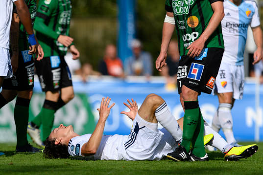 Djurgårdens Hjalmar Ekdal reagerar