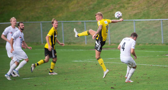  IFK Hässleholms Jens Lynard i matchen i div. 2 mellan Österlens FF och IFK Hässleholm i Skillinge 20 augusti 2022.