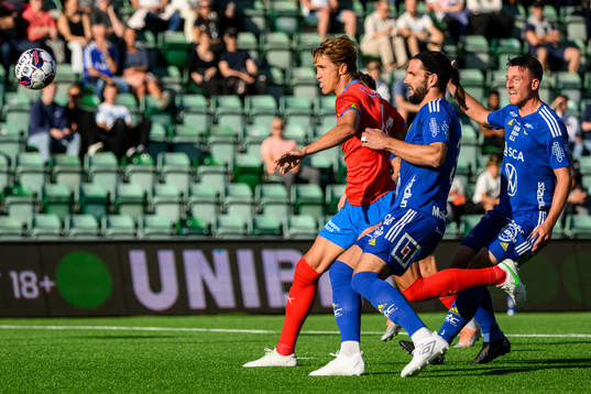 Helsingborgs Thomas Rogne och GIF Sundsvalls Forrest Lasso