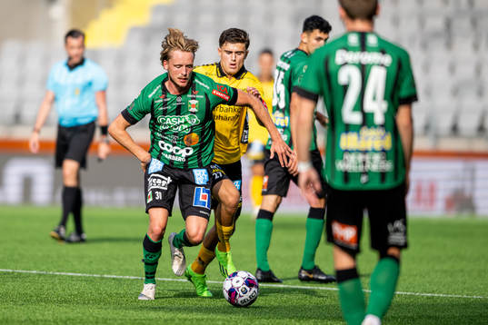 Varbergs Joel Sundström och Elfsborgs Besfort Zeneli