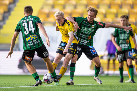 Bla gjennom flere bilder av Fotboll, U21 Allsvenskan, Elfsborg - Varberg