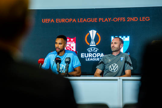 Isaac Kiese Thelin and head coach and sport director Andreas Georgson