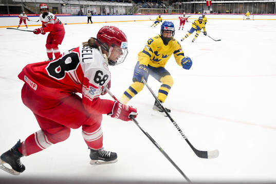 Emma Russell of Denmark and Thea Johansson of Sweden