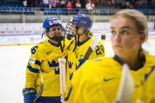 Linnea Johansson and Michelle Löwenhielm of Sweden