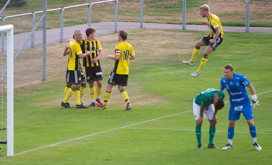 IFK Hässleholms Armin Culum grattas till 2-1