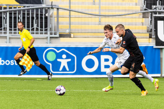 Halmstads Alexander Johansson och Brommapojkarnas Amadeus Sögaard