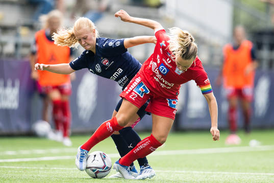 Rosengårds Sofie Bruun Bredgaard och Linköpings Olga Ahtinen