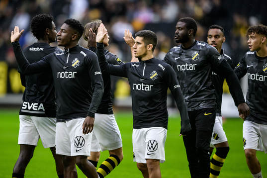 AIKs Josafat Mendes, Nicolas Stefanelli och Benjamin Mbunga Kimpioka