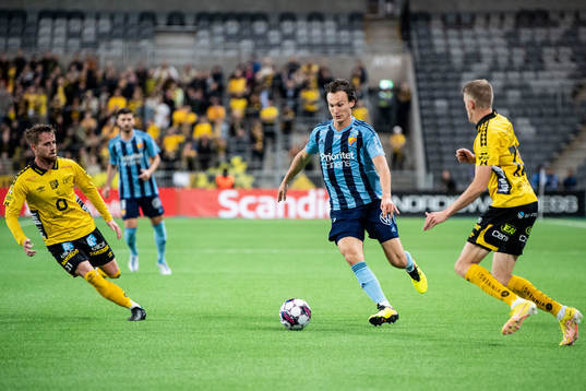 Elfsborgs Rasmus Alm och Alexander Bernhardsson och Djurgårdens Hjalmar Ekdal