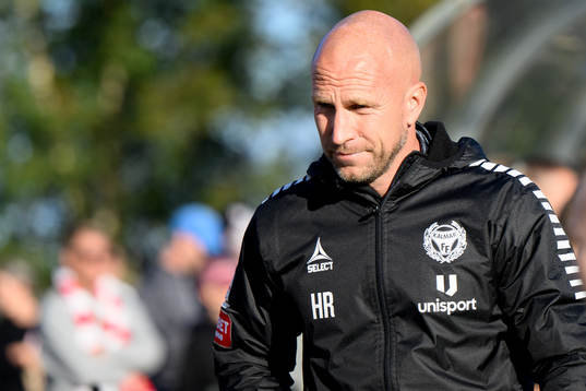 Kalmars tränare Henrik Rydström före fotbollsmatchen i Svenska Cupen mellan Tvååker och Kalmar den 31 augusti 2022 i Tvååker. 