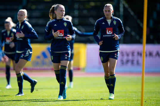 Matilda Vinberg and Jonna Andersson