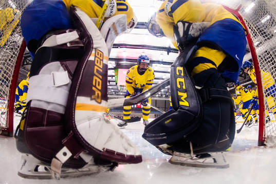 goaltender Emma Söderberg, Olivia Carlsson and goaltender