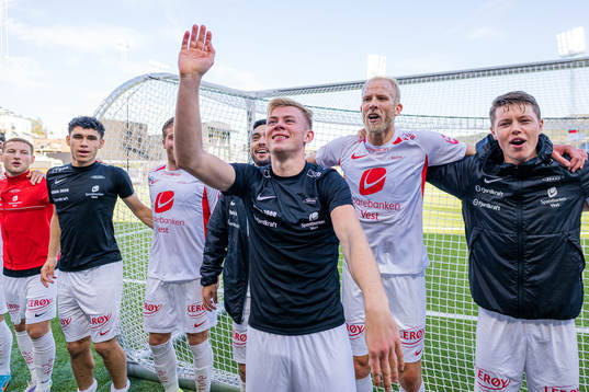 Aune Selland Heggebø of Brann celebrates