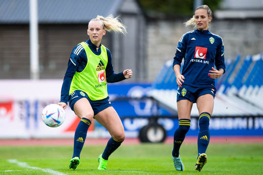 Stina Blackstenius and Nathalie Björn