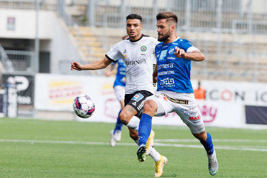 Örebros Ahmed Yasin och Norrbys Ivo Pekalski