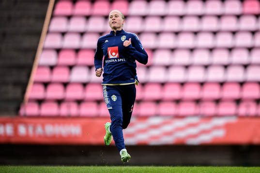 Filippa Curmark of the Swedish women's national football team at a training session