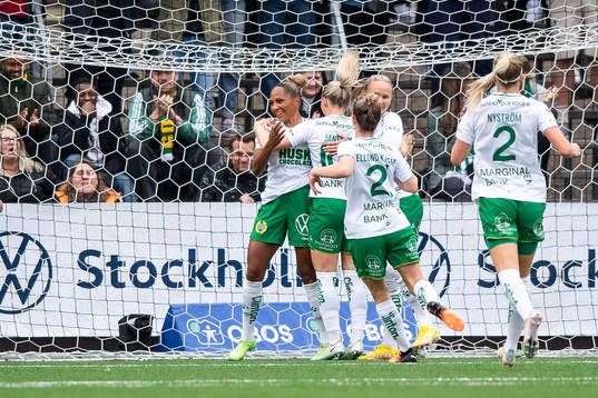 Hammarbys Madelen Janogy, Emma Jansson, Eva Nyström och