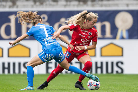 Kalmars Charlene Nowotny och Örebros Regan Steigleder